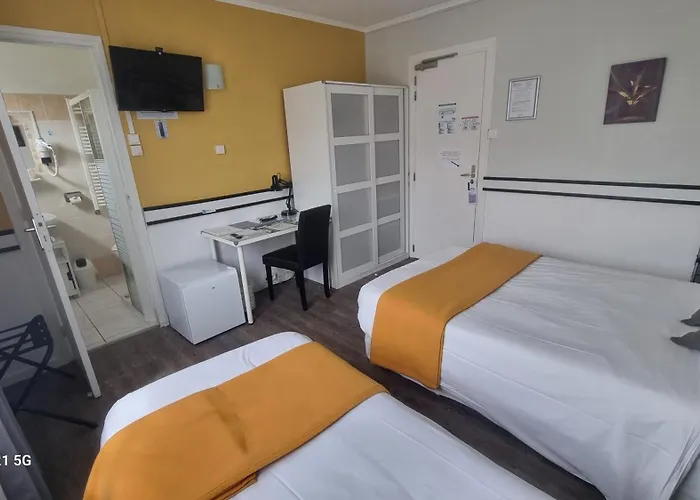 Hotel Du Tricastin