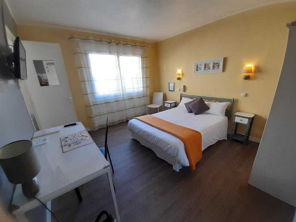 Du Tricastin Hotel