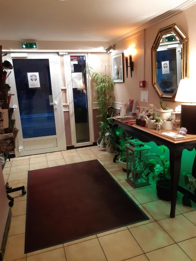 Du Tricastin Hotel