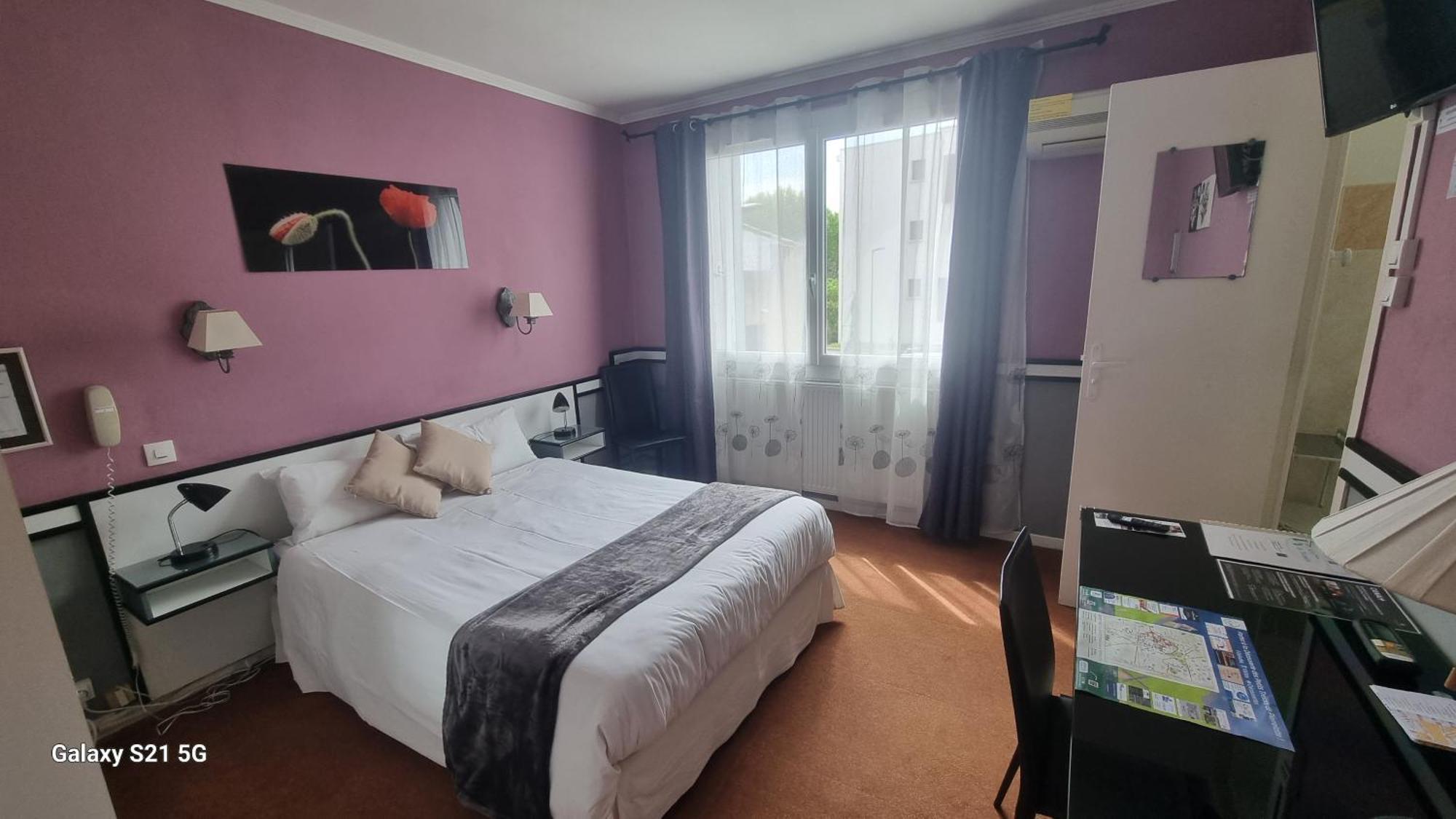Du Tricastin Hotel